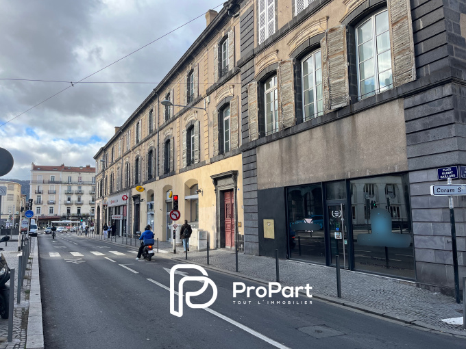 Location Immobilier Professionnel Local commercial Clermont-Ferrand (63000)